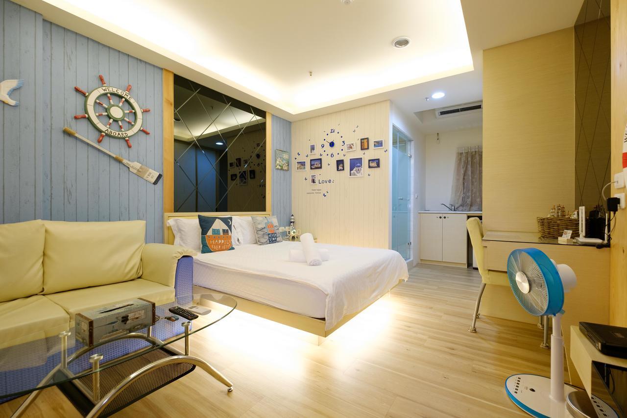 Color Fun Inn Kaohsiung Luaran gambar