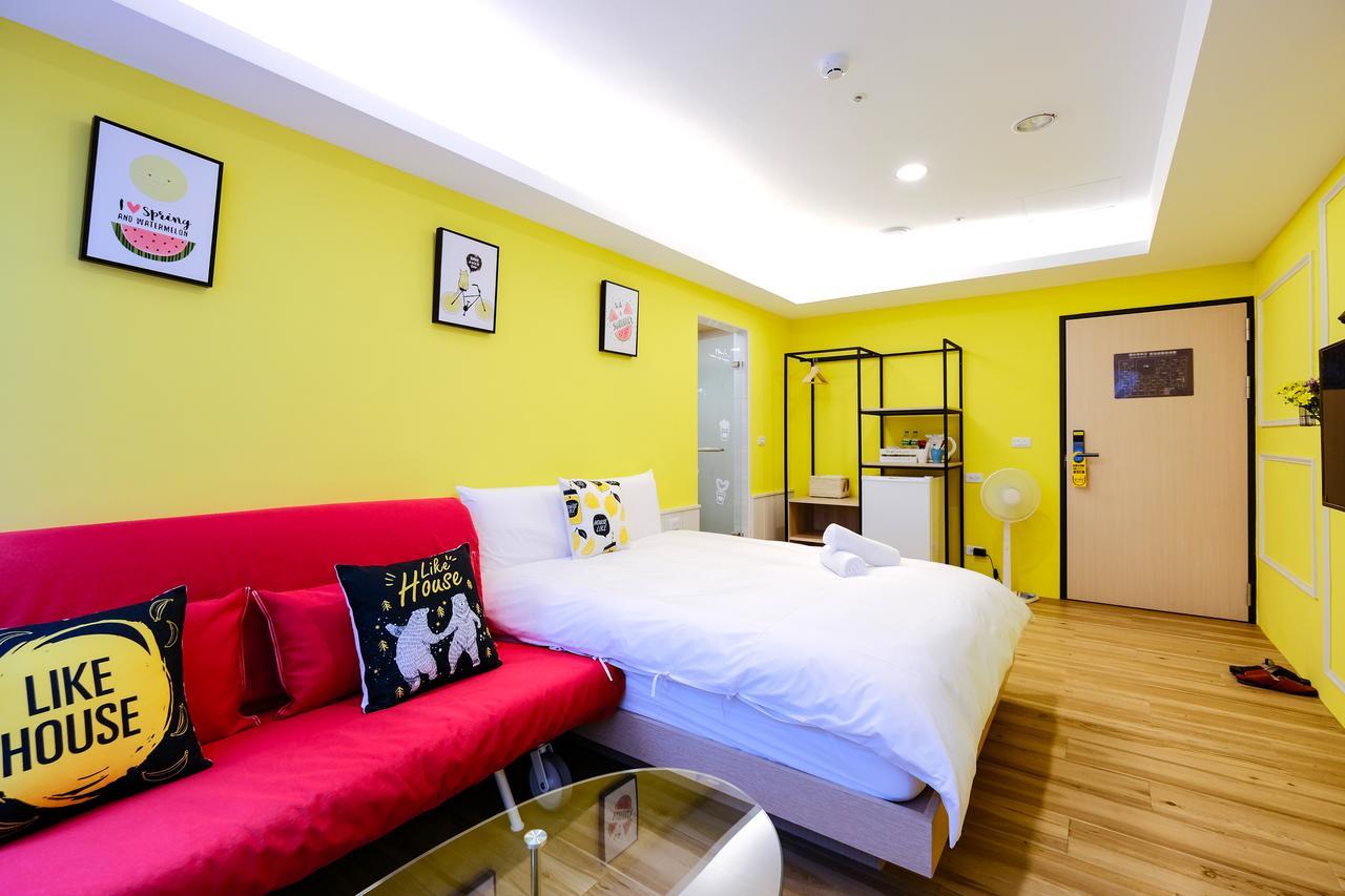 Color Fun Inn Kaohsiung Luaran gambar