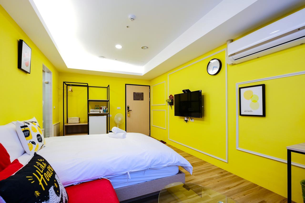 Color Fun Inn Kaohsiung Luaran gambar