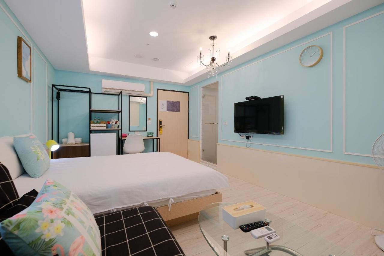 Color Fun Inn Kaohsiung Luaran gambar