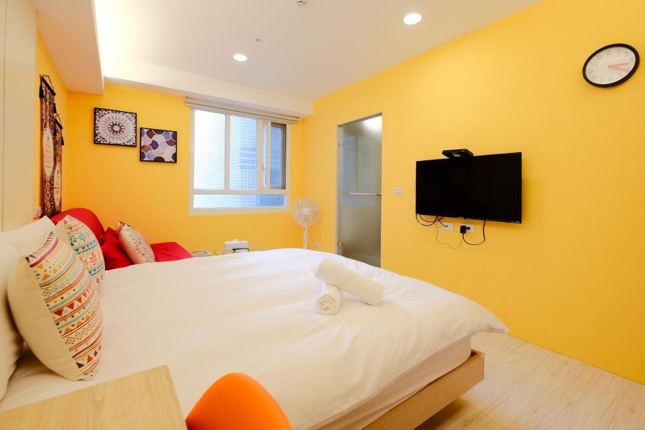 Color Fun Inn Kaohsiung Luaran gambar